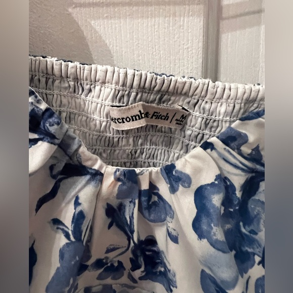 Abercrombie Top M - Picture 2 of 3